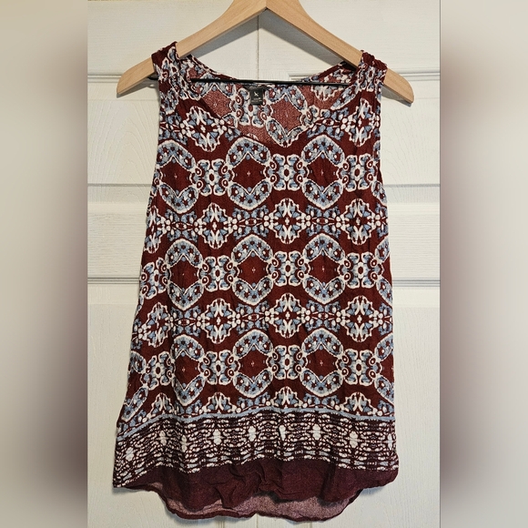 Eddie Bauer Burgundy and White Patterned Sleeveless Tank Top Size Medium - Picture 1 of 3